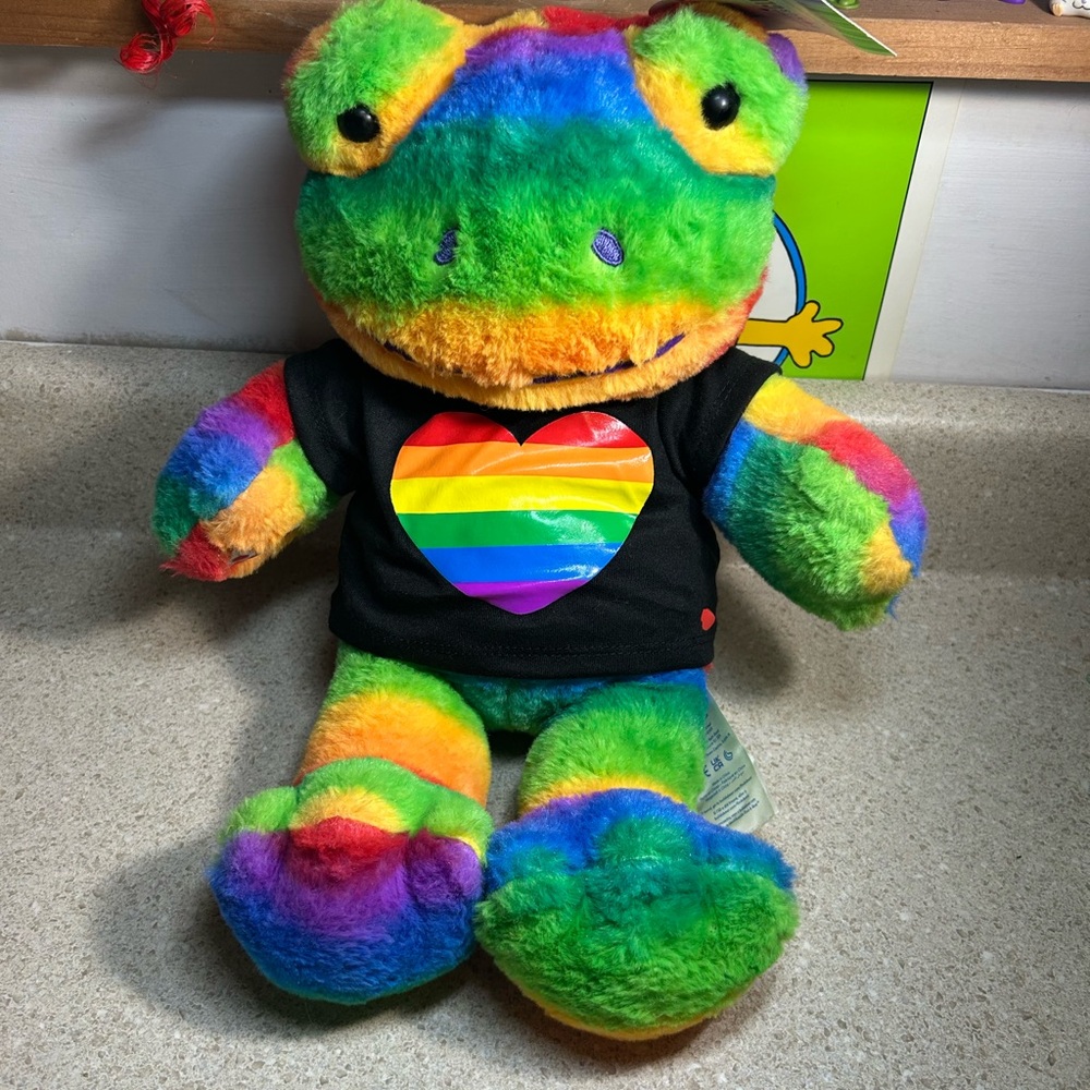 NEW 2022 Rainbow Pride Frog Build A Bear 16” FULL SIZE w/ Pride Heart Tee!
